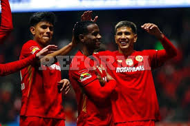 Reacciona Toluca para vencer a Santos y presume liderato