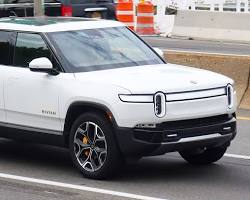 Rivian R1T car