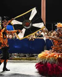 Veja fotos e vídeo do desfile da União Cruzmaltina pela Série Bronze