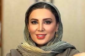 عکس جذاب لیلا بلوکات با یک استایل پاییزی