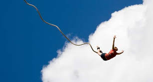 Risultati immagini per bungee jumping