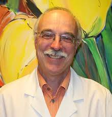 Dr. <b>Wolfgang Schulze</b>, Chefarzt der Palliativstation - Dr