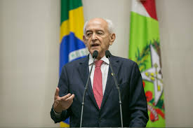 Ex-deputado e ex-ministro Manoel Dias morre aos 88 anos