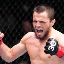 Umar Nurmagomedov dominates Deiveson Figueiredo at UFC 324