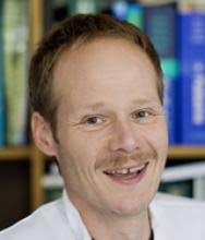 Dr Ekkehart Lausch – head of molecular genetics laboratory at ZKJ, consultant in paediatrics (20 years of clinical experience), consultant in clinical ... - Lausch01