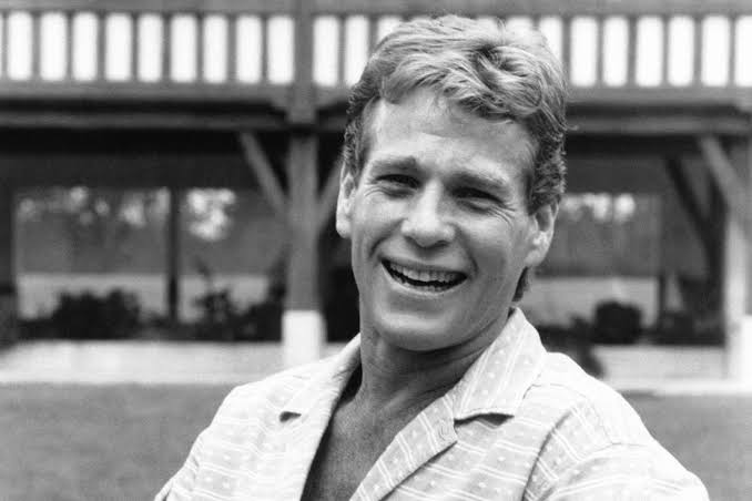 Ryan O'Neal, 'Love Story' Star, Dead at 82