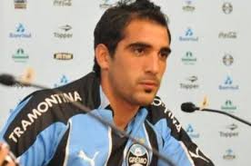 Damián Ariel Escudero (Rosario, Santa Fe, Argentina, 20 de abril de 1987) 2012. Vélez Sársfield 2006 - 2008. Real Valladolid 2008 - 2009 - 12_02_2011_102959_4