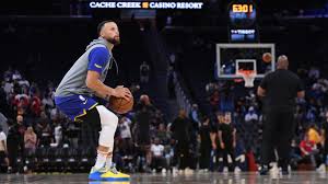 Steph Curry Sports Kevin Durant's Shoes in Video Ahead of Injury Return for Warriors vs. Rockets