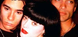 ... que me parece que sale fea fea feisima y si no a las pruebas me remito. - doomgrouppk2