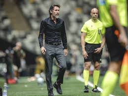 Fim da invencibilidade: ‘Barba’ conhece primeira derrota na Arena MRV em goleada sofrida para o Flamengo