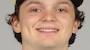 Nick Kurtz leaves Wednesday’s game with illness