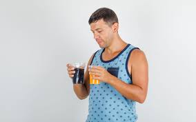 Carnaval aumenta riscos nocivos da mistura de álcool e energético