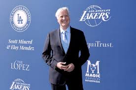 2020 LA Lakers champ finds Mark Walter’s $12.5 billion sale of ‘crown jewel’ shady