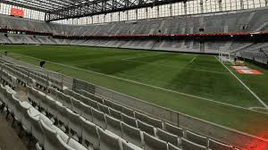 Onde assistir a Athletico-PR x Flamengo pelo Brasileirão e aos outros jogos deste domingo (17)
