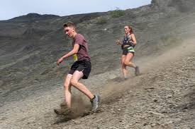 ¡Impactante! Revive la Épica Carrera Mount Marathon 2025 en Alaska - Imagen principal del artículo