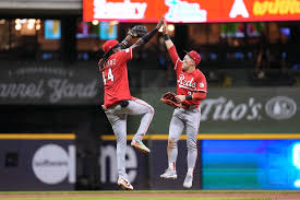 NL playoff race takeaways: Reds gain ground, Diamondbacks eliminated from contention