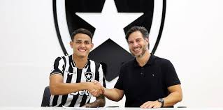 Natural de Assú, joia da base do Botafogo renova contrato com multa de R$ 755 milhões