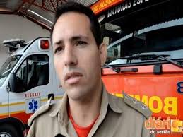 O Corpo de Bombeiros da cidade de Cajazeiras dá dicas de prevenções contra acidentes com botijões de gás de cozinha. O Capitão Leite disse que são acidentes ... - 20131227151049
