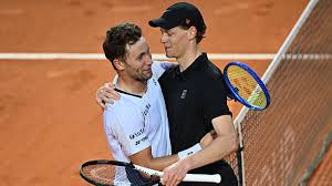 Courier gets wet and sees Ruud winning against Sinner in the ATP Rome final