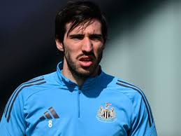 Newcastle star Sandro Tonali gets astronomical wage offer as staggering agent cut revealed