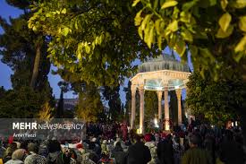 اخبار ایران و جهان | Mehr News Agency - شب یلدا در آرامگاه حافظ