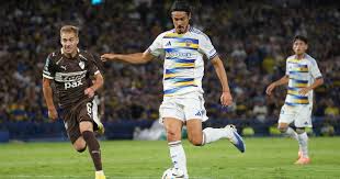 Cavani: volvió a jugar tras tres meses y se perdió un gol claro