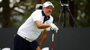 Phil Mickelson Voluntarily Checked Into Treatment After Bombshell Allegations