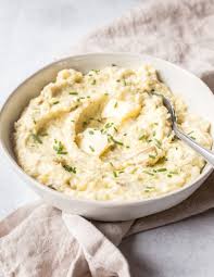 Cream Cheese Garlic Mashed Potatoes - Smells Like Home