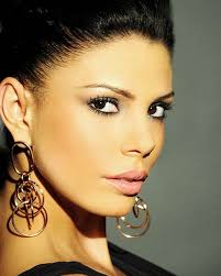Miss Rio Grande do Sul 2009, Bruna Felisberto, disse que plástica no nariz a deixou com dificuldade para respirar - 09160307