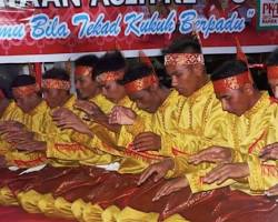 gerakan meugrob tari rabbani wahed aceh, buatan AI