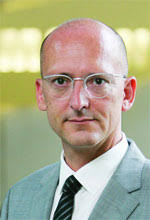 Georg R. Rötzer (Foto), seit Juni vergangenen Jahres Head of Corporate <b>...</b> - Roetzer__Georg_RNET2