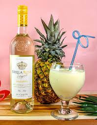 Stella Rosa Pineapple Whip | Wine Cocktail Recipe | Stella Rosa ...
