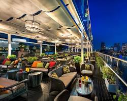 best rooftop bars singapore for champagne