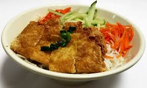 Bun Tau Hu Ki (Noodle Bowl with Minced Shrimp in Bean Curd Sheet)