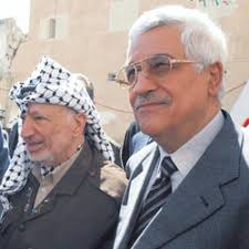 Abbas show with the late Arafat. issues such as refugees and Jerusalem. What are the chances that Palestinian Authority President Mahmoud Abbas would ever ... - Abbas-with-Arafat