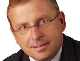 <b>Volker Muth</b> (SPD) will sich für das Bürgermeisteramt in Weimar zur <b>...</b> - Buergermeisterwahl-in-Weimar_ArtikelQuer