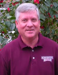 Alumni Volunteer Salute – Mike Bayles The MSU Alumni Association has a strong network of alumni chapters, all of which are led by dedicated individuals who ... - headshot_mike