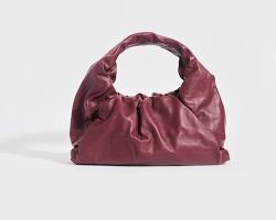 Bottega Veneta bag in burgundy color的图片