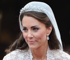 Royal wedding: Kate Middleton wore just a tad too much mascara | Mail Online - article-1382109-0BD5A00300000578-439_634x542