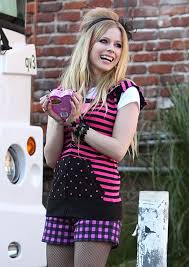 صور للمغنيه المحبوبه Avril Lavigne Images?q=tbn:ANd9GcQZQ0pr6_ybKRkzngqbSBgBvQ-u38H8Oz35cvkZp17H6y-QJkSNbA