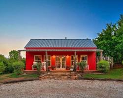 Image of sustainable tiny home in the Texas Hill Country