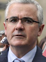 Independent MP Andrew Wilkie has told the Canberra Press Club the Tasmanian Greens are too close to government. (AAP: Alan Porritt, file photo) - r727185_5830528