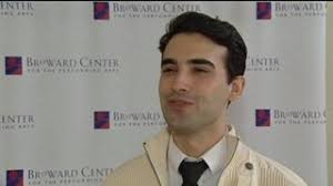 Miami native Mauricio Perez is among the cast of the Tony Award winning musical &#39;Jersey Boys,&#39; now showing at the Broward Center for the Performing Arts in ... - aaaaa120111_mauricio_perez