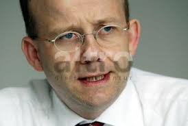 Stichworte: Portrait Porträt Dr. <b>Stefan Breuer</b> Direktor Mittelstandsbank des <b>...</b> - layout-0119703