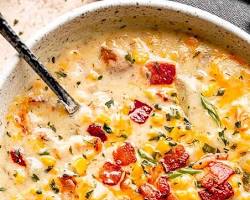 Gambar corn chowder with bacon and parsley