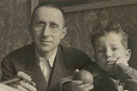 Bertolt Brechts Sohn Stefan stirbt in New York