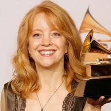 The first of two good reasons for raising glasses and ringing bells during the winter holiday season falls on Thanksgiving week, when Maria Schneider, ... - maria