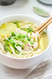 Dak Kalguksu (Chicken Noodle Soup) - Korean Bapsang