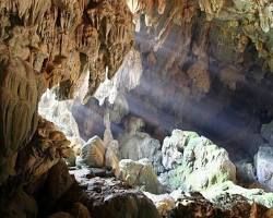 Tham Phu Kham Cave, Vang Vieng, Laos