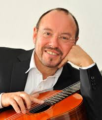 Michael Erni. Foto de Michael Erni. Michael Erni, nació 1956 en 0lten, Suiza. Excelente guitarrista y compositor suizo. Estudia en el Conservatorio Superior ... - michael-erni